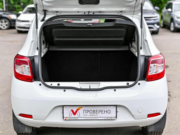Renault Sandero II Рестайлинг с пробегом 2020 года, цена 995 000 рублей, 122479 км, хэтчбек, Автокод Объявления