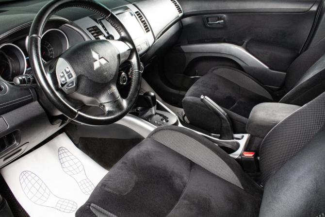 Mitsubishi Outlander III с пробегом 2012 года, цена 1 099 000 рублей, 220000 км, внедорожник, Автокод Объявления