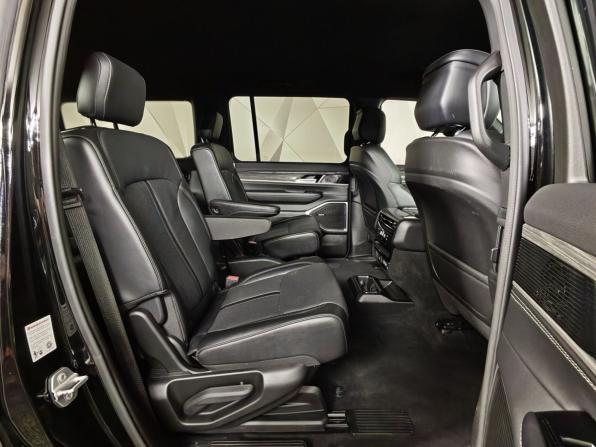 Jeep Wagoneer WS с пробегом 2022 года, цена 8 999 000 рублей, 35885 км, внедорожник, Автокод Объявления