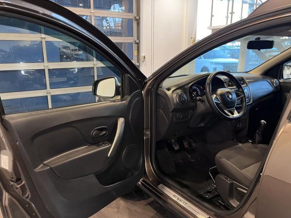 Renault Sandero II Рестайлинг с пробегом 2019 года, цена 1 280 000 рублей, 88425 км, хэтчбек, Автокод Объявления