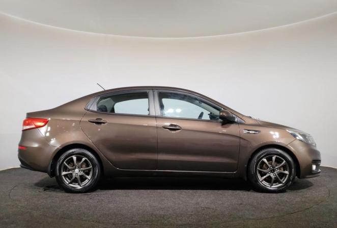 Kia Rio III Рестайлинг с пробегом 2015 года, цена 900 000 рублей, 189745 км, седан, Автокод Объявления