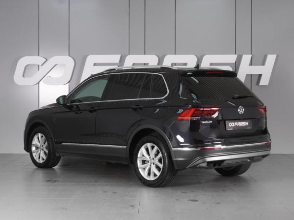 Volkswagen Tiguan II с пробегом 2018 года, цена 2 849 000 рублей, 125359 км, внедорожник, Автокод Объявления