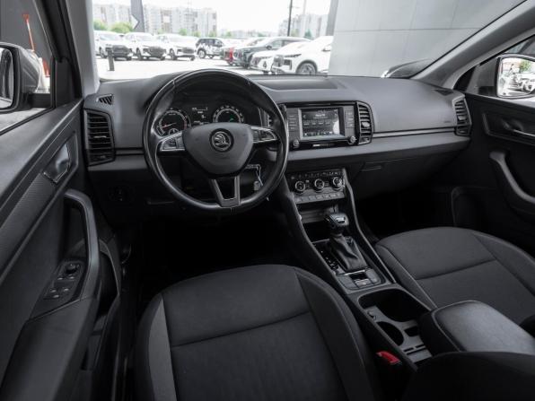 Skoda Karoq I с пробегом 2020 года, цена 2 095 000 рублей, 102110 км, внедорожник, Автокод Объявления