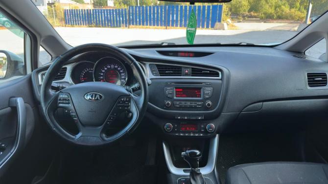 Kia Ceed II Рестайлинг с пробегом 2016 года, цена 929 000 рублей, 200000 км, хэтчбек, Автокод Объявления