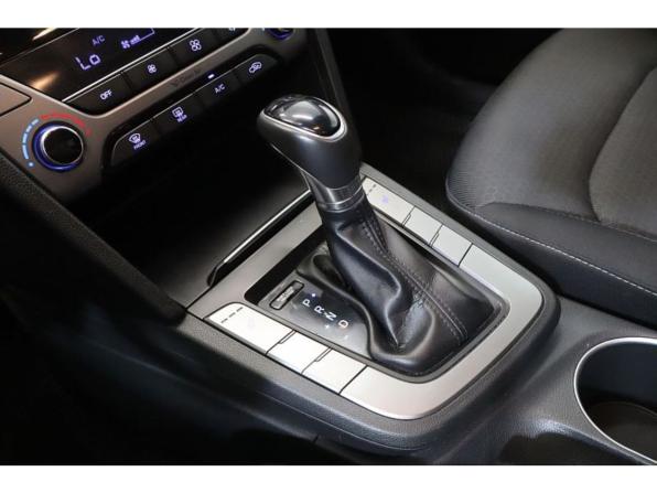 Hyundai Elantra VI (AD) с пробегом 2017 года, цена 1 739 000 рублей, 113598 км, седан, Автокод Объявления