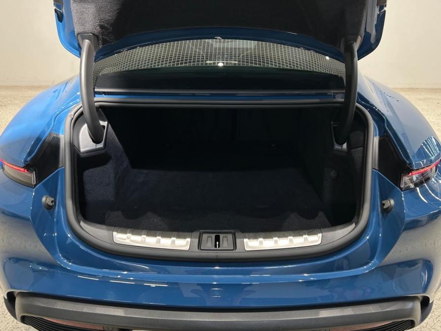 Porsche Taycan I Санкт-Петербург  - изображение 12