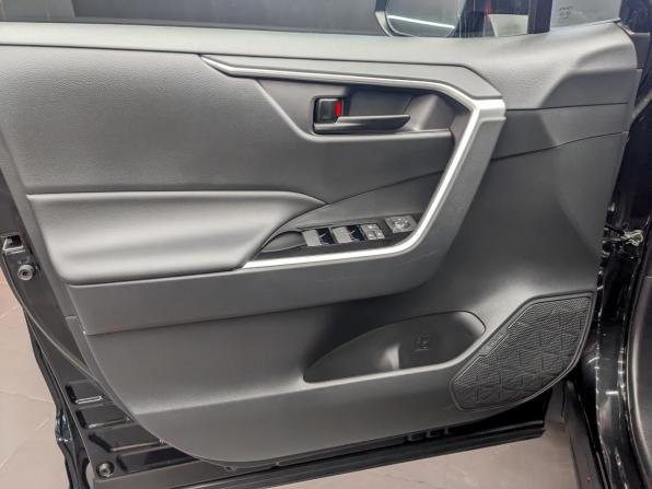 Toyota RAV4 V (XA50) с пробегом 2025 года, цена 3 900 000 рублей, 5557 км, внедорожник, Автокод Объявления
