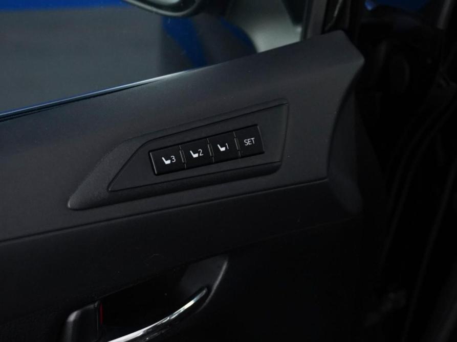Toyota Alphard III Рестайлинг Москва  - изображение 16