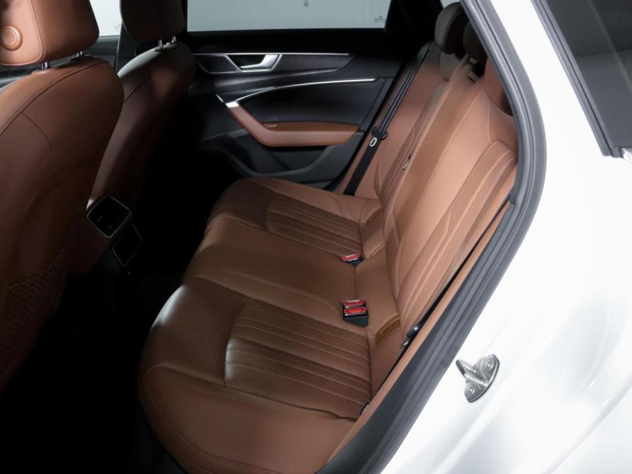 Audi A6 V (C8) Москва  - изображение 11