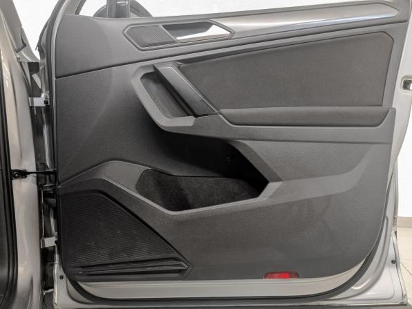 Volkswagen Tiguan II с пробегом 2019 года, цена 2 190 000 рублей, 134997 км, внедорожник, Автокод Объявления