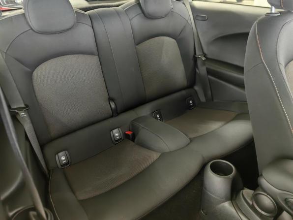 Mini Hatch III (F55/F56) Рестайлинг с пробегом 2019 года, цена 1 499 000 рублей, 143151 км, хэтчбек, Автокод Объявления