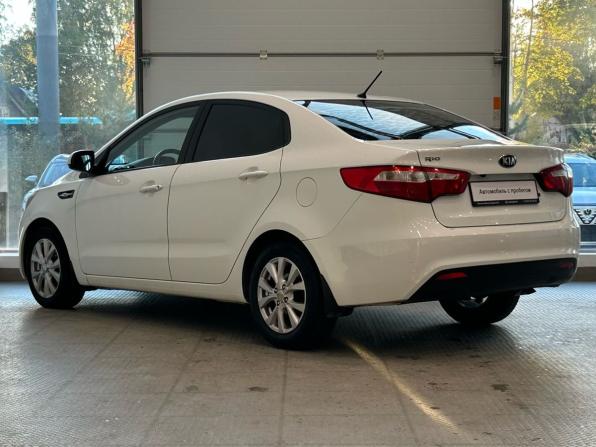 Kia Rio III с пробегом 2014 года, цена 640 000 рублей, 204000 км, седан, Автокод Объявления