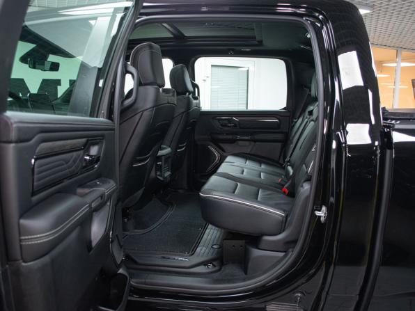 Ram 1500 V Рестайлинг с пробегом 2026 года, цена 10 499 000 рублей, 39 км, offers.body_type.unknown, Автокод Объявления