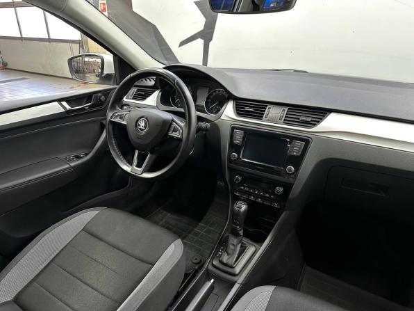 Skoda Rapid I Рестайлинг с пробегом 2019 года, цена 1 399 900 рублей, 128000 км, лифтбек, Автокод Объявления