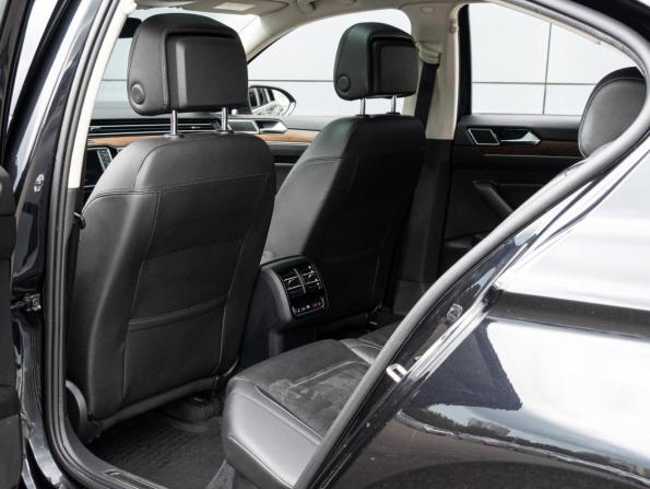 Volkswagen Passat B8 с пробегом 2017 года, цена 2 520 000 рублей, 167915 км, седан, Автокод Объявления