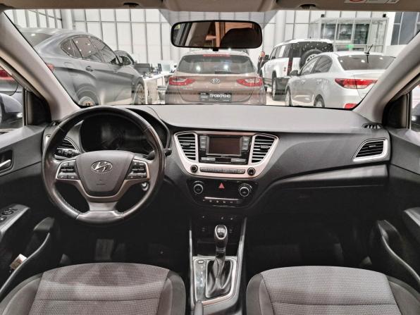 Hyundai Solaris II с пробегом 2019 года, цена 1 230 000 рублей, 163000 км, седан, Автокод Объявления