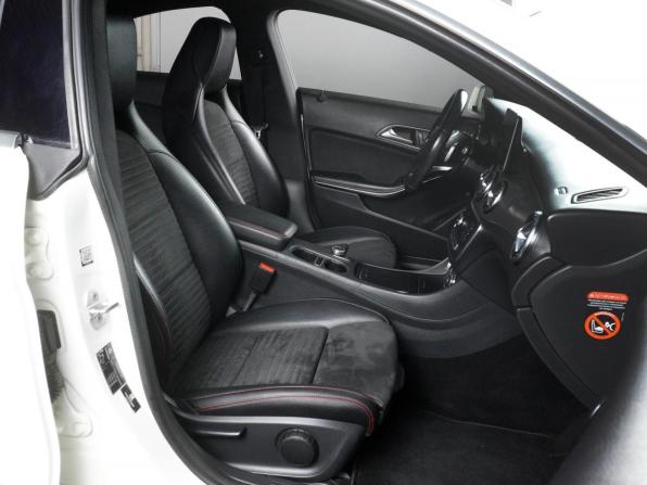 Mercedes-Benz CLA I (C117 X117) Рестайлинг с пробегом 2016 года, цена 1 809 000 рублей, 135713 км, седан, Автокод Объявления