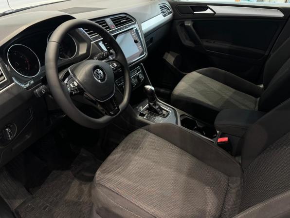 Volkswagen Tiguan II с пробегом 2019 года, цена 2 499 000 рублей, 105935 км, внедорожник, Автокод Объявления