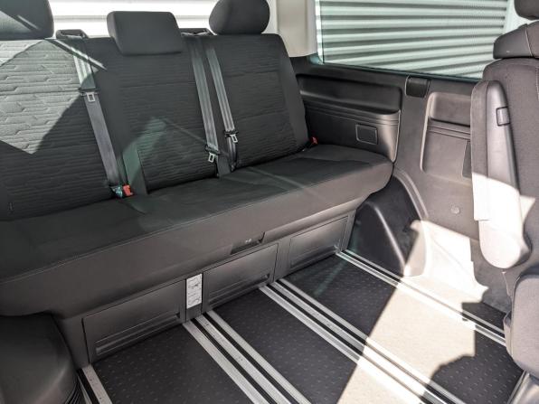 Volkswagen Multivan T6 Рестайлинг с пробегом 2021 года, цена 4 700 000 рублей, 207418 км, минивэн, Автокод Объявления