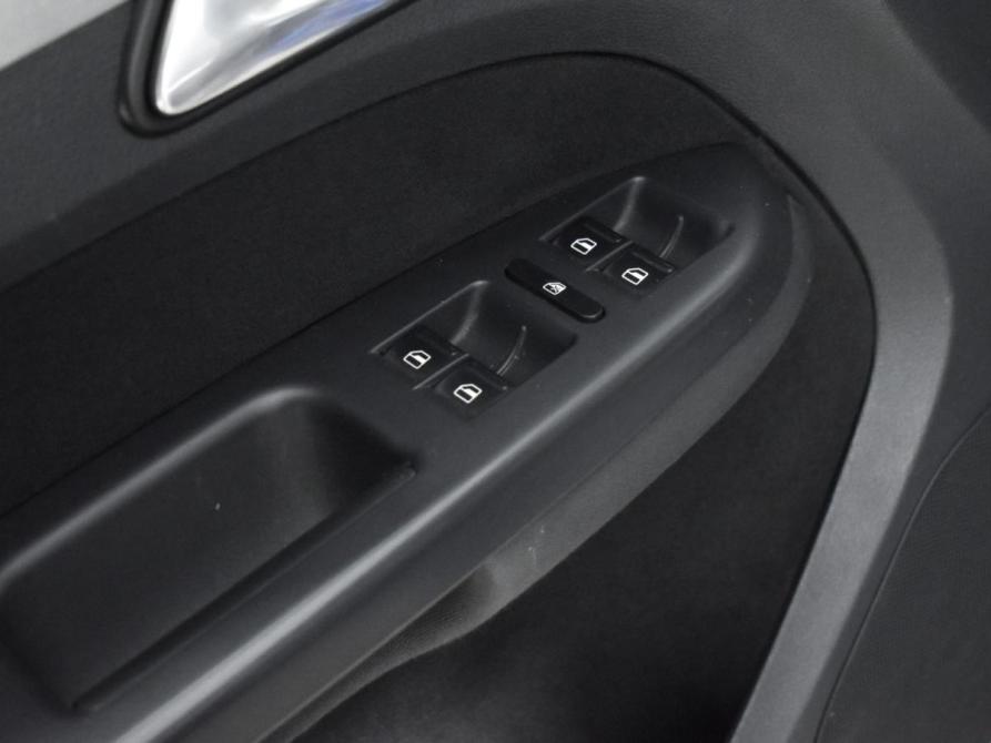 Volkswagen Touran I Рестайлинг Санкт-Петербург  - изображение 10
