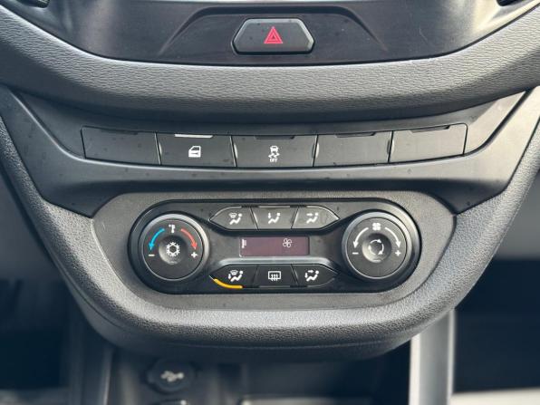 Lada (ВАЗ) Vesta I с пробегом 2019 года, цена 880 000 рублей, 130718 км, седан, Автокод Объявления