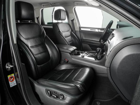 Volkswagen Touareg II с пробегом 2011 года, цена 1 595 000 рублей, 271557 км, внедорожник, Автокод Объявления