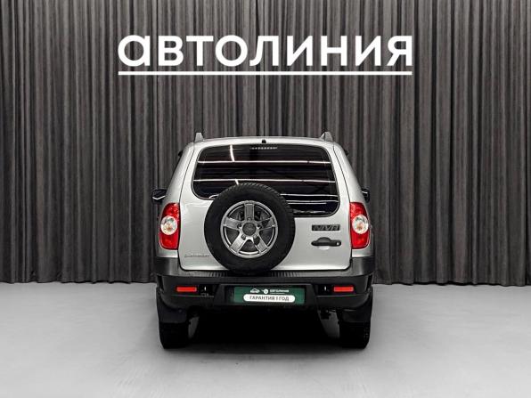 Chevrolet Niva I Рестайлинг с пробегом 2014 года, цена 670 000 рублей, 68000 км, внедорожник, Автокод Объявления