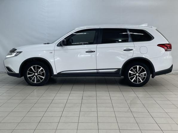 Mitsubishi Outlander III Рестайлинг 2 с пробегом 2017 года, цена 1 499 000 рублей, 179759 км, внедорожник, Автокод Объявления