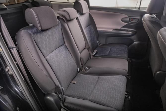 Toyota Wish II с пробегом 2010 года, цена 999 000 рублей, 270000 км, минивэн, Автокод Объявления