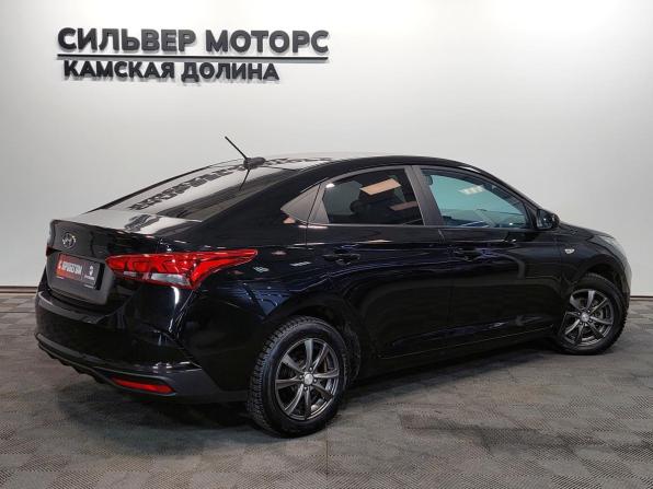Hyundai Solaris II Рестайлинг с пробегом 2021 года, цена 1 520 000 рублей, 121430 км, седан, Автокод Объявления