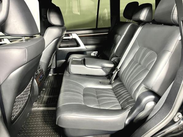 Toyota Land Cruiser 200 Series Рестайлинг 2 с пробегом 2020 года, цена 7 995 000 рублей, 122934 км, внедорожник, Автокод Объявления
