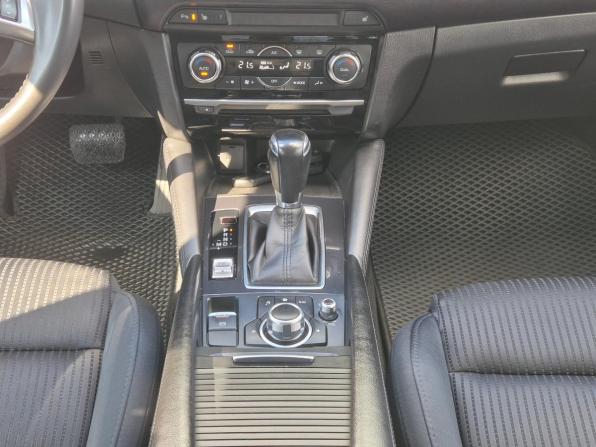 Mazda 6 III (GJ) Рестайлинг с пробегом 2015 года, цена 1 749 000 рублей, 143697 км, седан, Автокод Объявления
