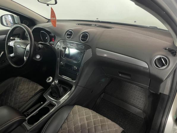 Ford Mondeo IV Рестайлинг с пробегом 2014 года, цена 895 000 рублей, 200232 км, седан, Автокод Объявления