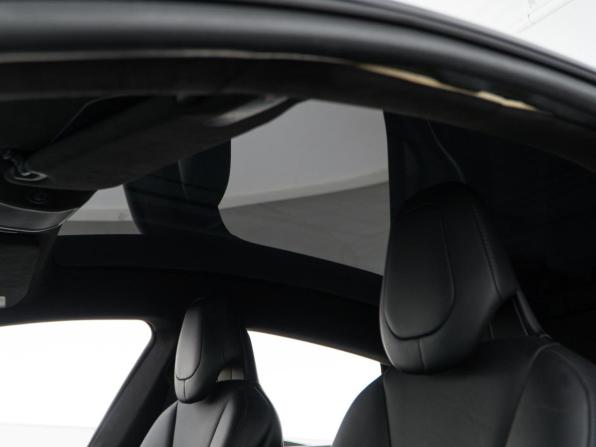 Tesla Model S I Рестайлинг с пробегом 2017 года, цена 2 951 444 рубля, 62860 км, лифтбек, Автокод Объявления