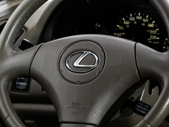 Lexus RX I с пробегом 2002 года, цена 799 000 рублей, 264435 км, внедорожник, Автокод Объявления