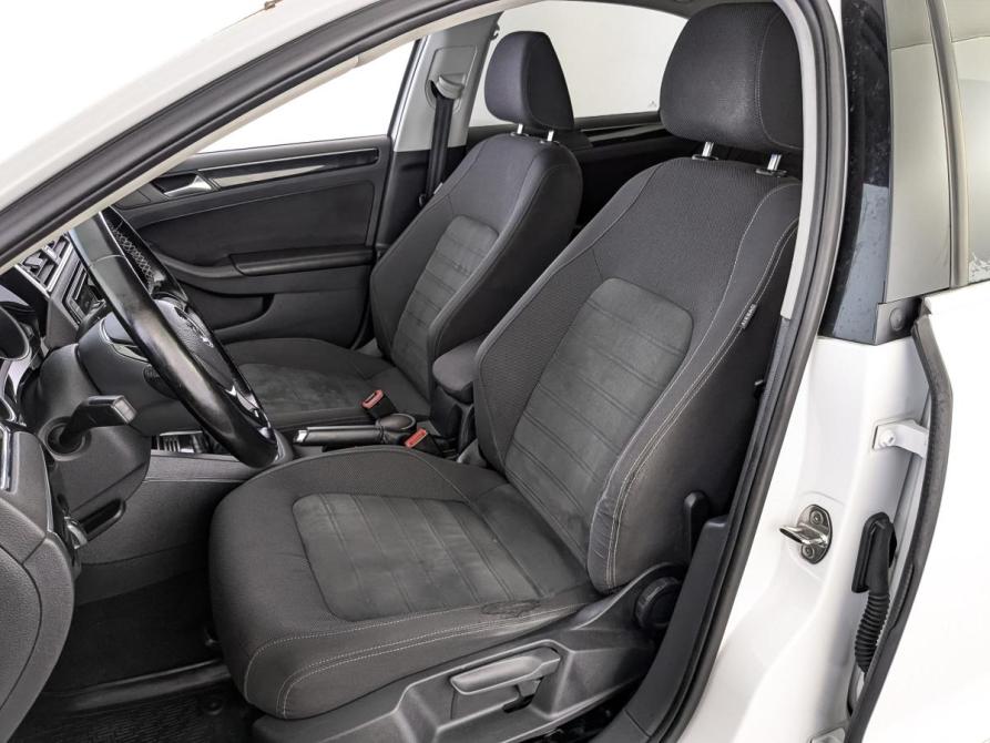 Volkswagen Jetta VI Рестайлинг Москва  - изображение 20