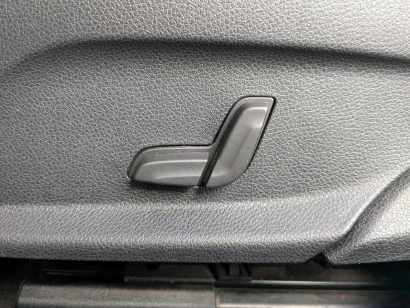 Mercedes-Benz E-Класс V (W213 S213 C238) с пробегом 2018 года, цена 2 990 000 рублей, 87976 км, седан, Автокод Объявления