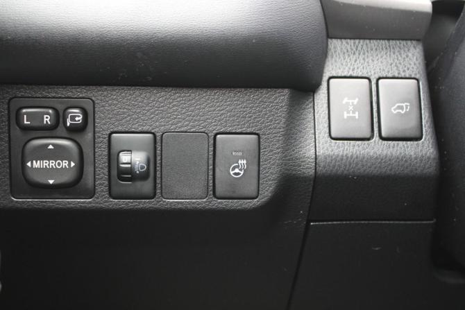 Toyota RAV4 IV (XA40) Рестайлинг с пробегом 2017 года, цена 2 150 000 рублей, 159000 км, внедорожник, Автокод Объявления
