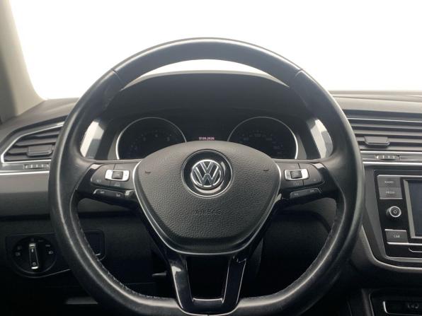 Volkswagen Tiguan II с пробегом 2018 года, цена 2 489 000 рублей, 129334 км, внедорожник, Автокод Объявления