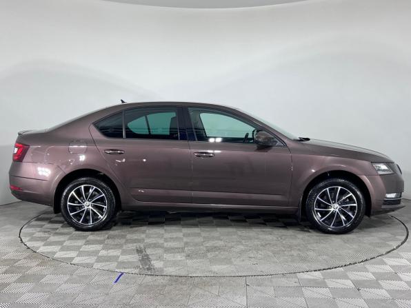 Skoda Octavia III (A7) Рестайлинг с пробегом 2018 года, цена 1 998 000 рублей, 74329 км, лифтбек, Автокод Объявления