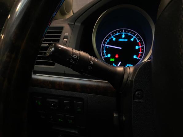 Toyota Land Cruiser 200 Series с пробегом 2011 года, цена 2 785 000 рублей, 275460 км, внедорожник, Автокод Объявления