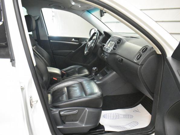 Volkswagen Tiguan I Рестайлинг с пробегом 2013 года, цена 1 229 000 рублей, 197458 км, внедорожник, Автокод Объявления