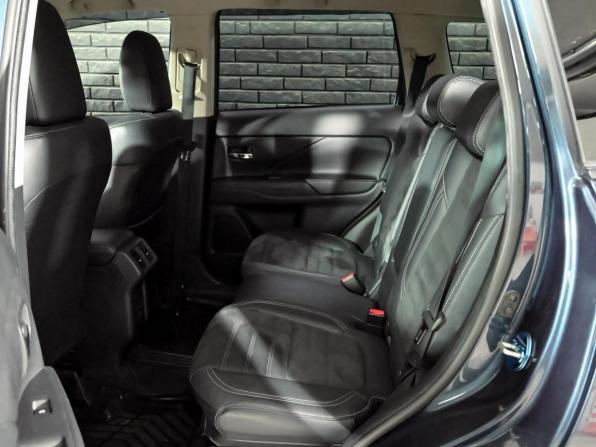 Mitsubishi Outlander III Рестайлинг 3 с пробегом 2021 года, цена 3 100 000 рублей, 23431 км, внедорожник, Автокод Объявления