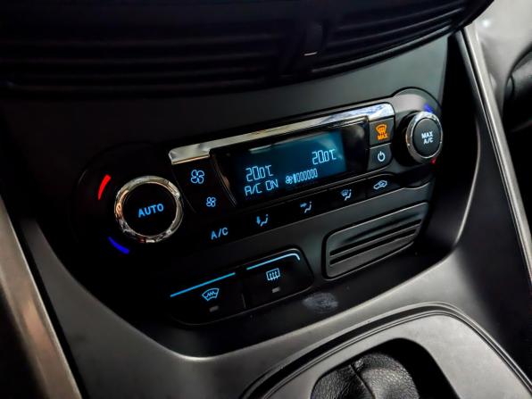 Ford Kuga II с пробегом 2016 года, цена 1 595 000 рублей, 75537 км, внедорожник, Автокод Объявления