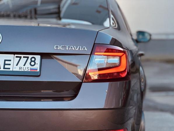 Skoda Octavia III (A7) Рестайлинг с пробегом 2017 года, цена 1 420 000 рублей, 195058 км, лифтбек, Автокод Объявления