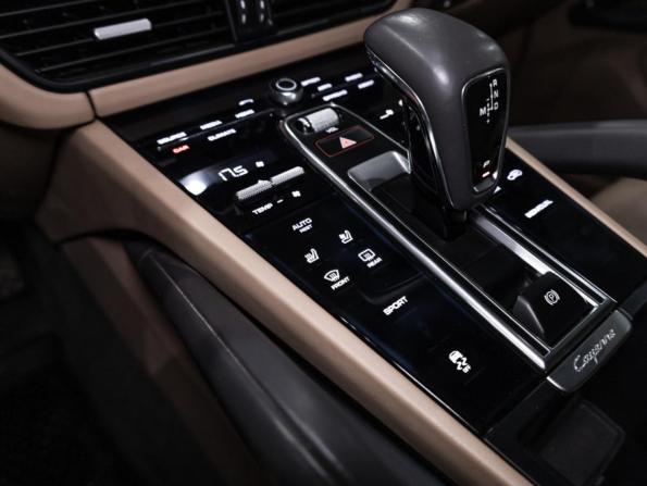 Porsche Cayenne III с пробегом 2018 года, цена 5 390 550 рублей, 108073 км, внедорожник, Автокод Объявления