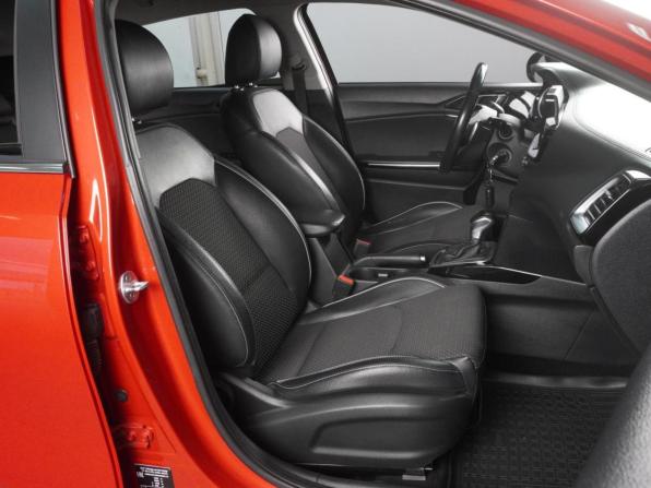 Kia Ceed III с пробегом 2018 года, цена 1 499 000 рублей, 130459 км, хэтчбек, Автокод Объявления