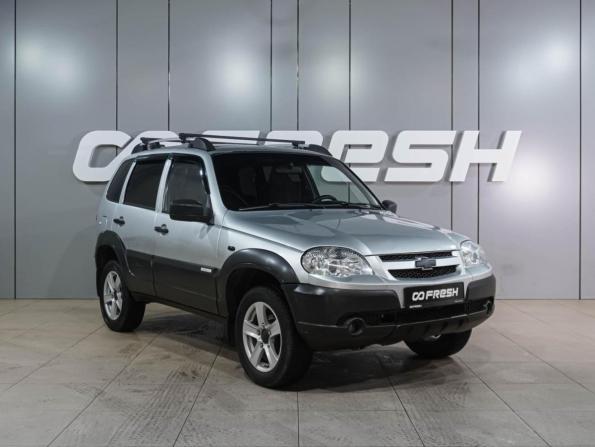 Chevrolet Niva I Рестайлинг с пробегом 2012 года, цена 589 000 рублей, 199865 км, внедорожник, Автокод Объявления