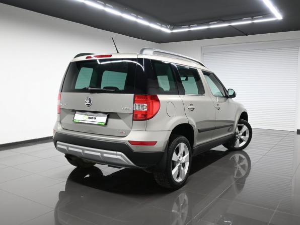 Skoda Yeti I Рестайлинг с пробегом 2014 года, цена 1 495 000 рублей, 131437 км, внедорожник, Автокод Объявления