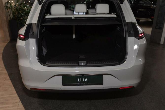 Новый Li Auto (Lixiang) L6 2025 года, цена 8 190 000 рублей, внедорожник, Автокод Объявления